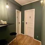 Apartment Schlafen Ueber Der Whiskybar *