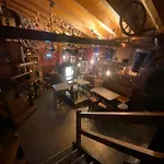 Schlafen Ueber Der Whiskybar Apartment *
