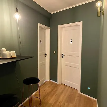 Apartment Schlafen Ueber Der Whiskybar *