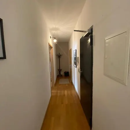 Schlafen Ueber Der Whiskybar רודסהיים אם ריין