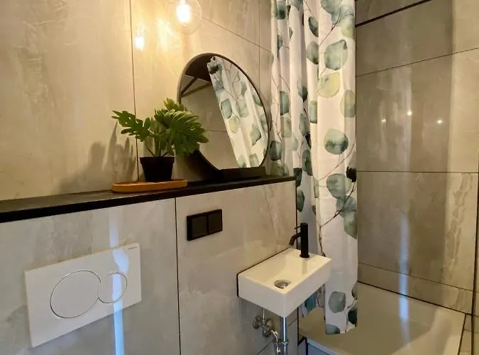 Appartement Schlafen Ueber Der Whiskybar