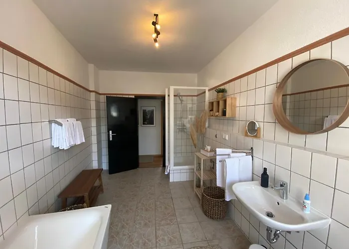 Schlafen Ueber Der Whiskybar Rüdesheim am Rhein