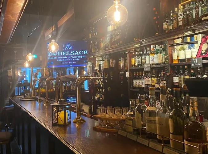 Schlafen Ueber Der Whiskybar Appartement *