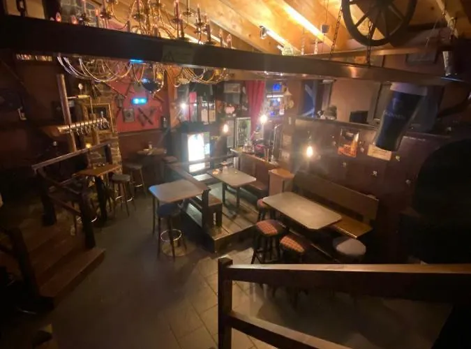 Schlafen Ueber Der Whiskybar Appartement *